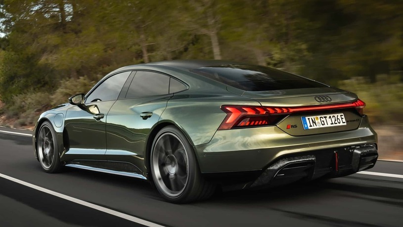 (عکس) ئی-ترون ؛ قوی ترین خودرو تمام دوران کمپانی آئودی معرفی شد