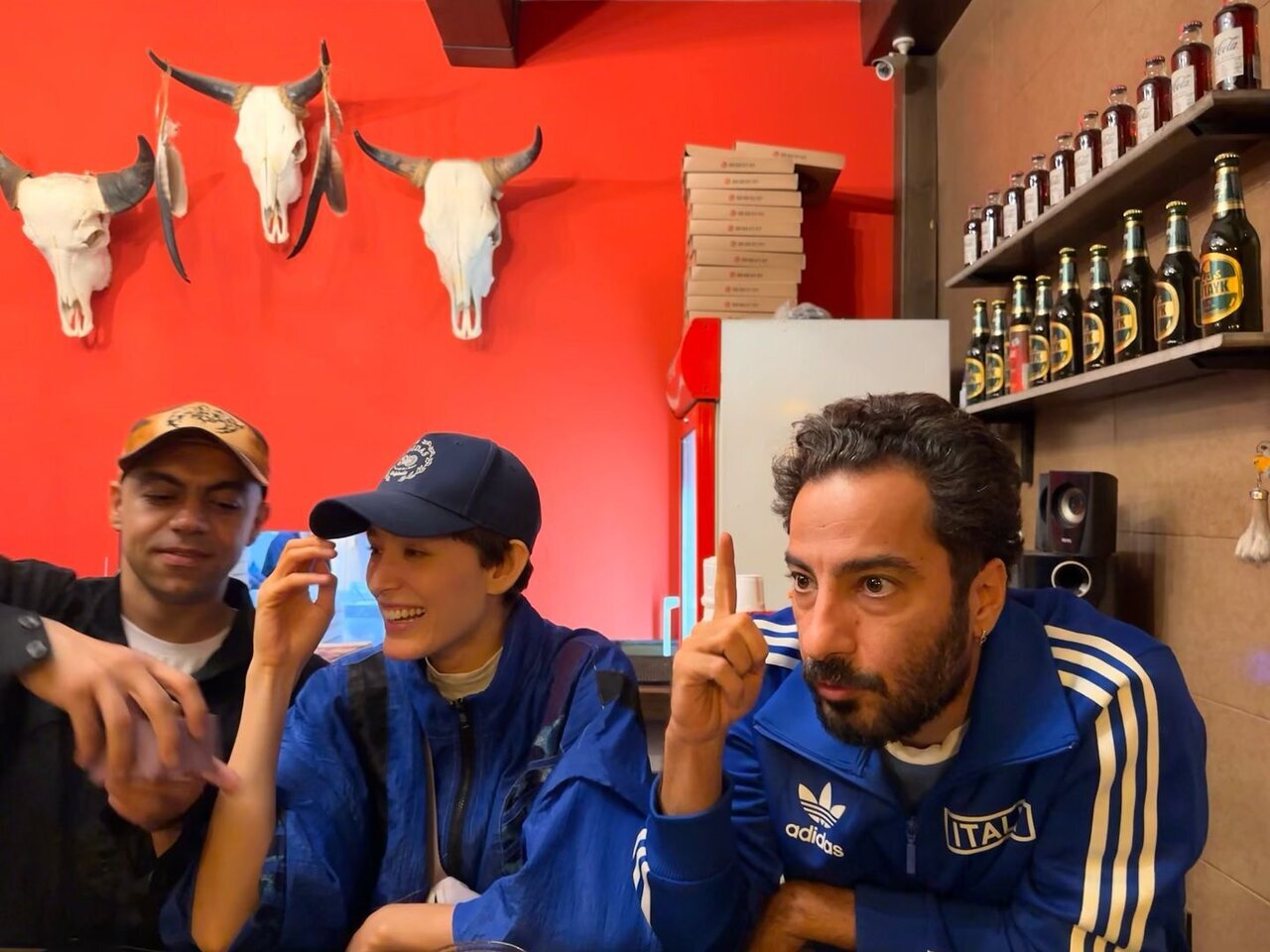 (تصویر) استایل سِت نوید محمدزاده و همسرش جلب‌توجه کرد