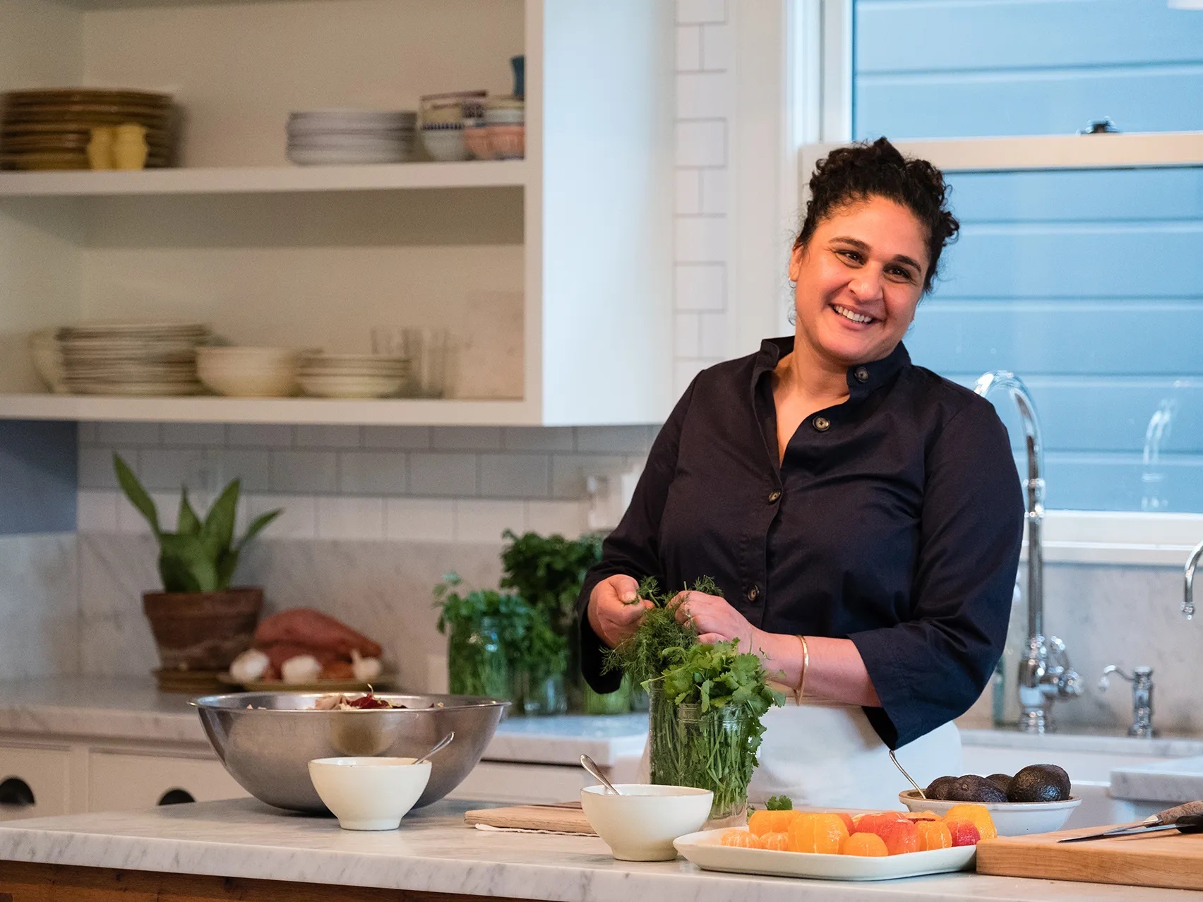 زمان نمک زدن به گوشت، تخم مرغ، سبزیجات و سایر مواد غذایی در پخت و پز/ زمان نمک زدن به مواد غذایی مخلف طبق توصیه سرآشپز امریکایی ایرانی تبار