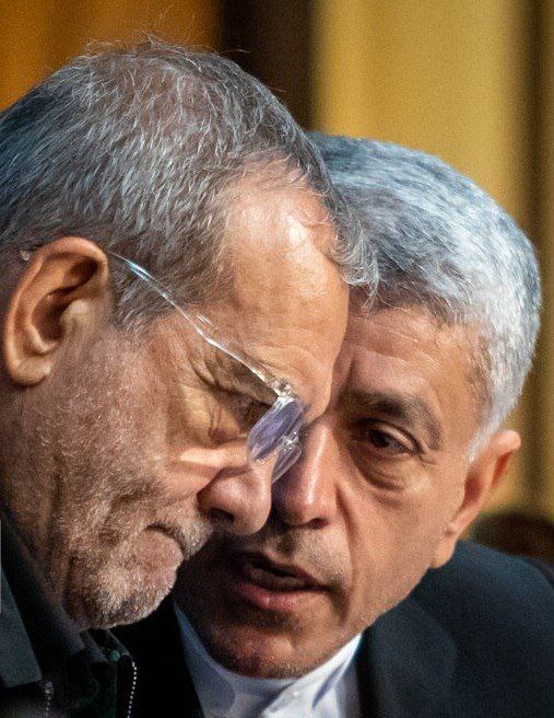 (تصویر) پزشکیان و طیب نیا در حاشیه دیدار رییس جمهور منتخب با فعالان اقتصادی