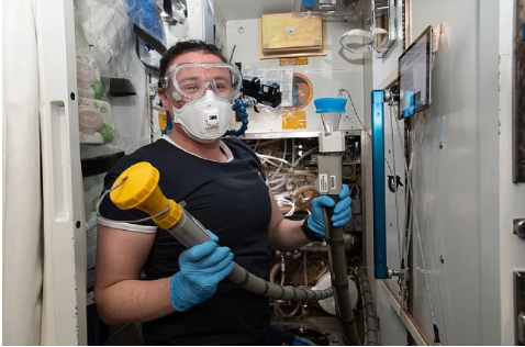 تبدیل ادرار فضانوردان به آب آشامیدنی در چند دقیقه با الهام از فیلم Dune