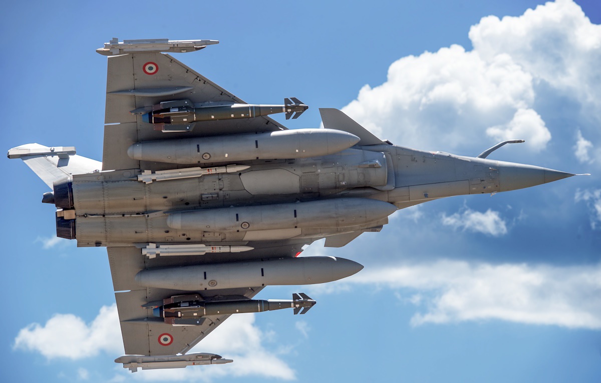 مقایسه جنگنده‌های ناونشین F/A-۱۸ Super Hornet آمریکایی و Rafale M فرانسوی
