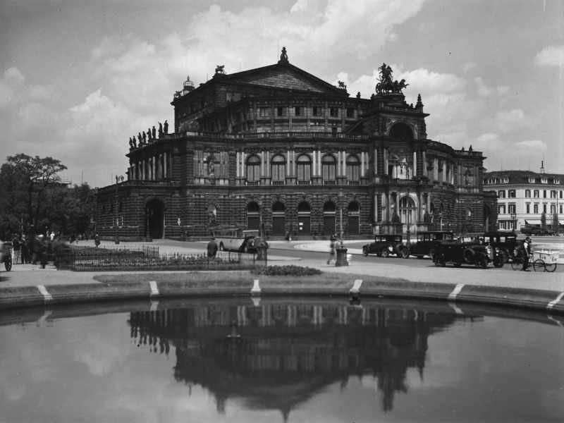 (تصاویر) روزی که بمب افکن‌ها،«درسدن» آلمان را محو کردند