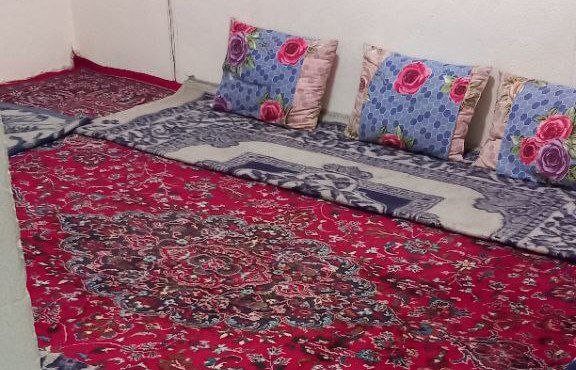 اهدای فرش دستباف برای توسعه فرهنگ ورزش کوهنوردی