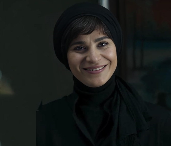 سحر دولتشاهی در قسمت هفتم سریال «داریوش» با چندوضعیت ظاهری و آرایش مختلف دیده می‌شود، اتفاقی که به بررسی آن پرداخته‌ایم | رمز و راز سحر