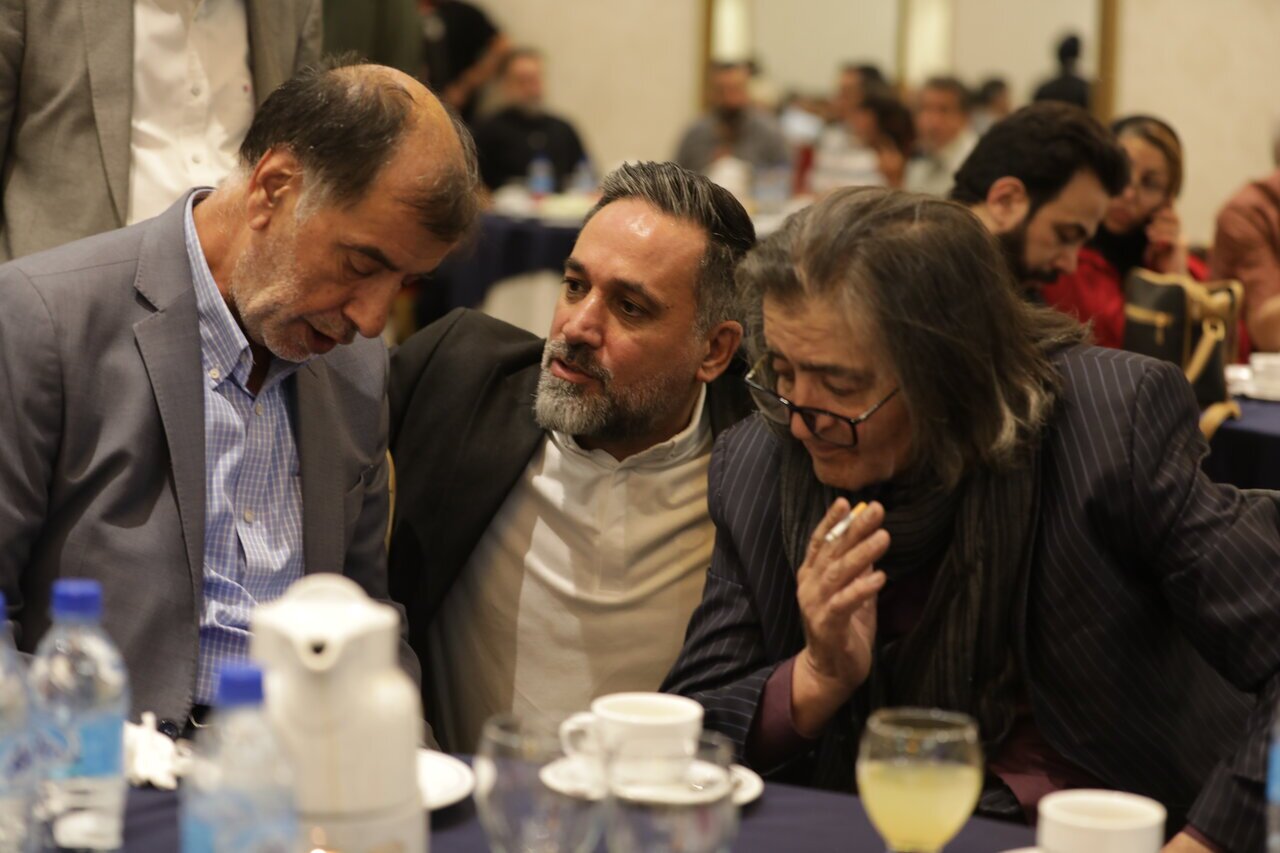 (تصویر) رضا رویگری در کنار یک چهره سیاسی