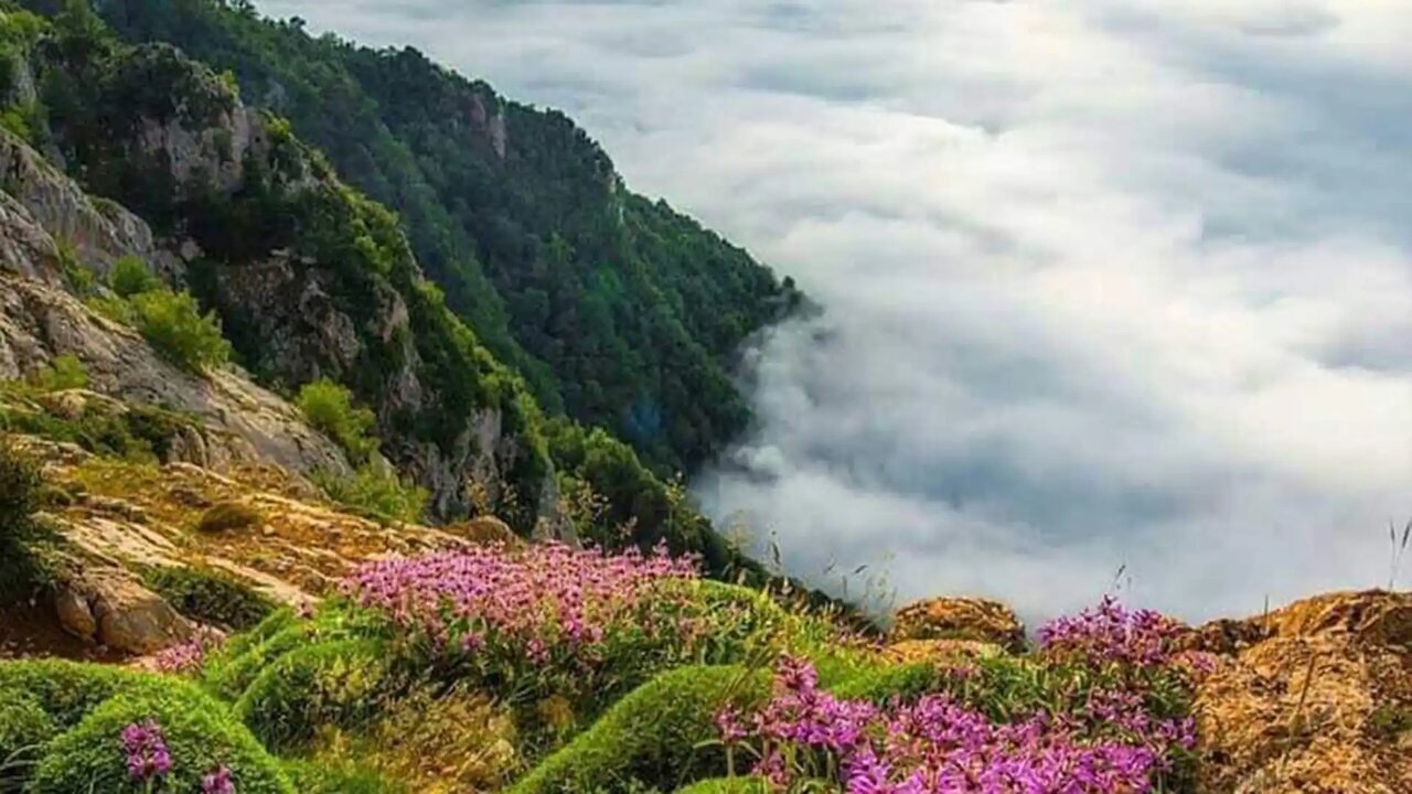 این شهر‌های ایران بالاتر از ابر‌ها قرار گرفته‌اند؛ سفر به اقیانوس ابر‌ها