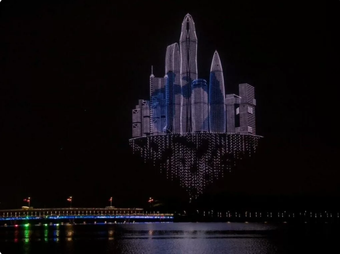 (ویدیو) چین رکوردشکنی کرد؛ پرواز هم‌زمان بیش از ۱۰ هزار پهپاد