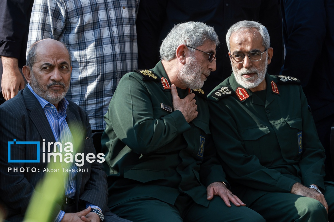 پیام پنهان در تشییع شهید نیلفروشان