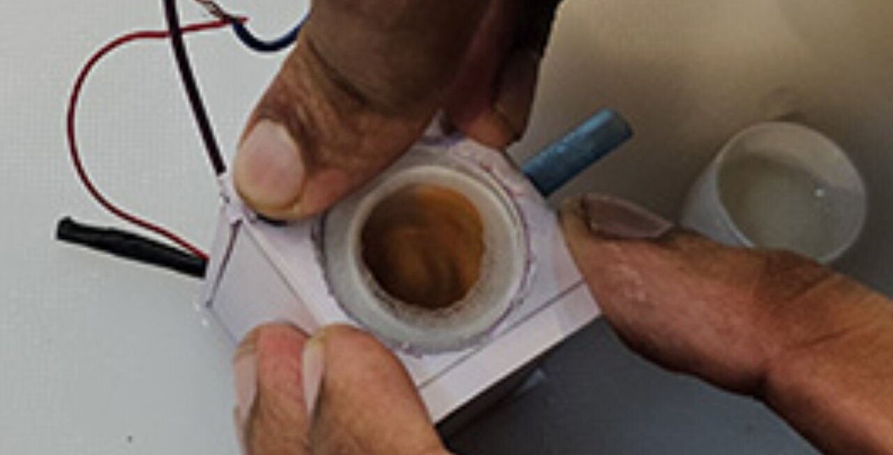 (تصویر) کوچک‌ترین ماشین لباسشویی جهان