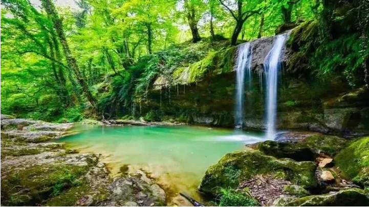 ۳ ساعت رانندگی از تهران تا سوئیس ایران