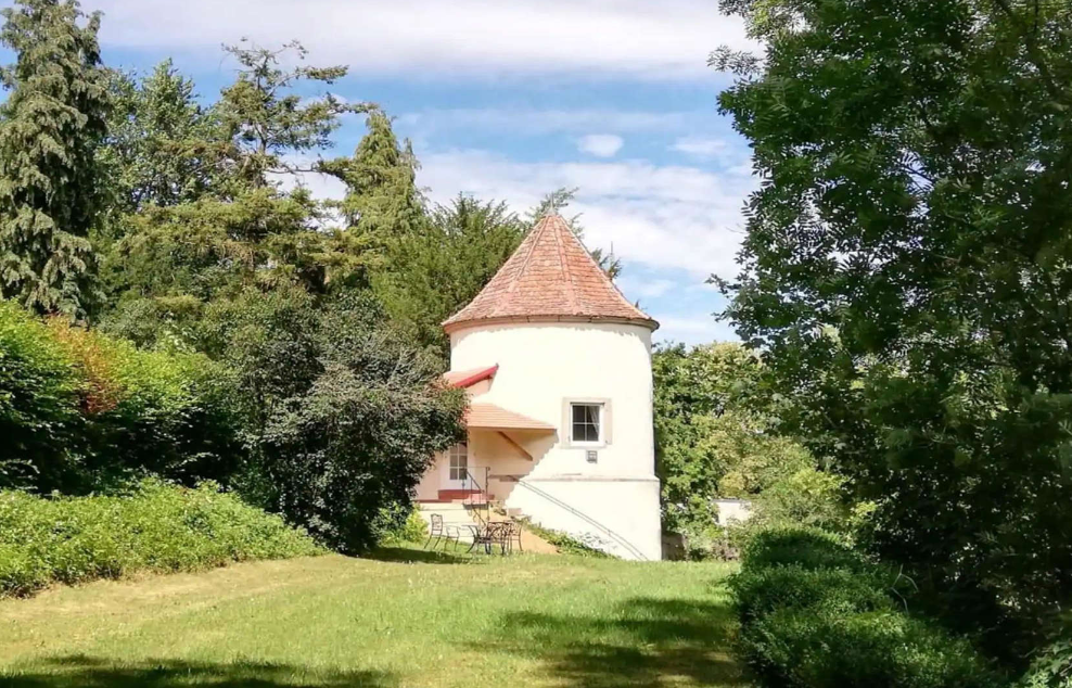 این ۱۰ خانه کوچک رویایی در سراسر دنیا از دل قصه‌ها آمده‌اند