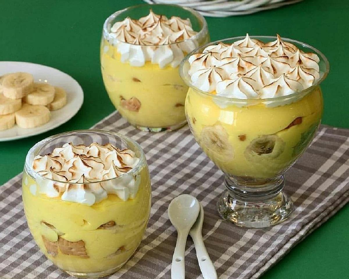 طرز تهیه یک دسر راحت با موز و ژله برای شب یلدا