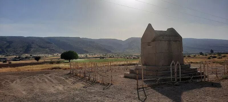 (تصویر) گور دختر؛ آرامگاهی شبیه به آرامگاه کوروش کبیر در بوشهر