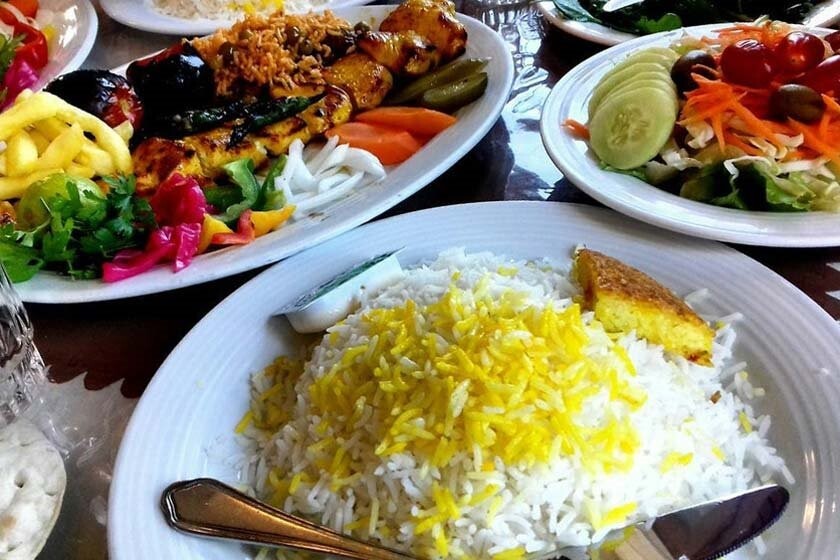 نزدیکترین رستوران های پایتخت به هتل استقلال تهران