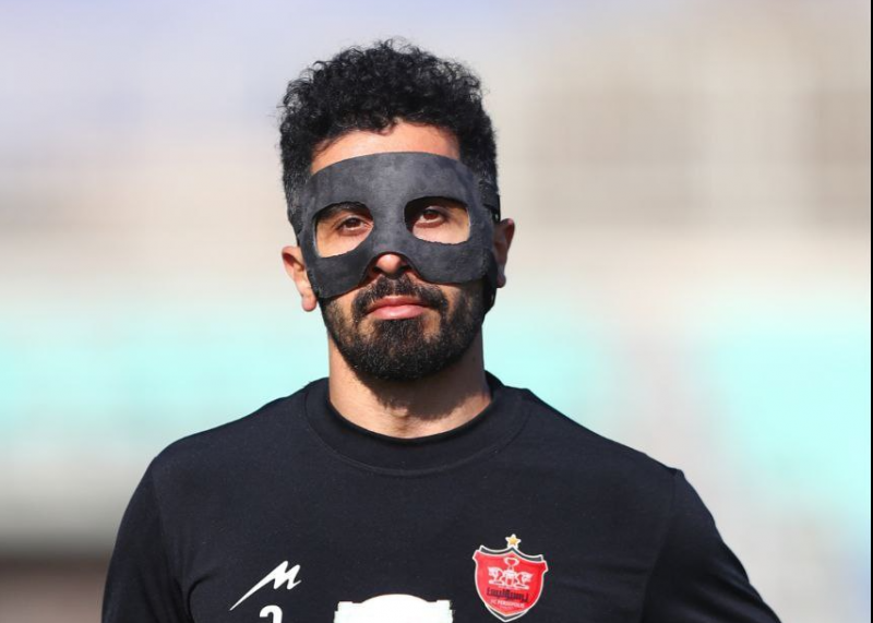 (عکس) کاپیتان پرسپولیسی‌ها با شمایل یک نینجا!