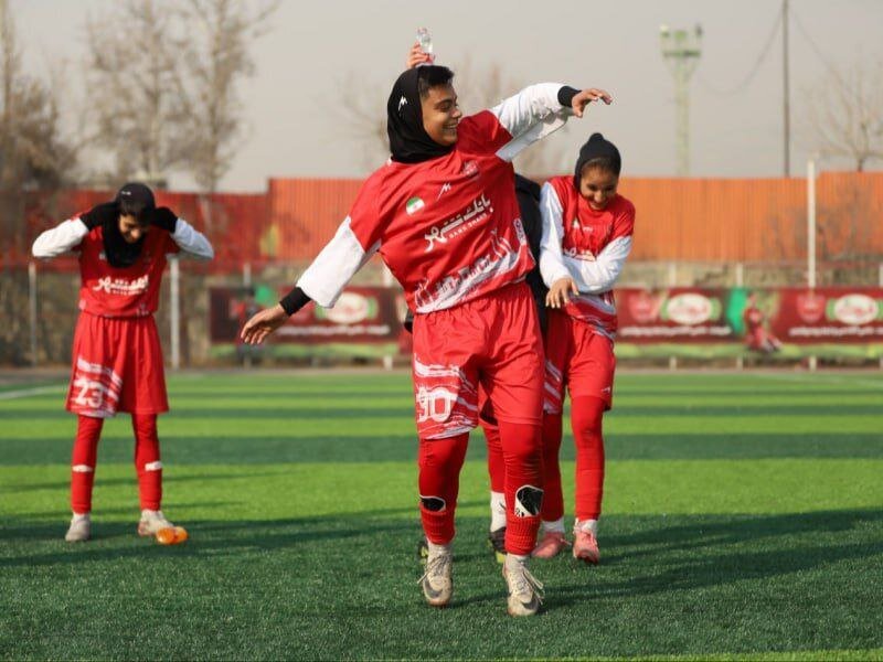 (عکس) شادی خاص کنعانی‌زادگان در تیم زنان پرسپولیس!