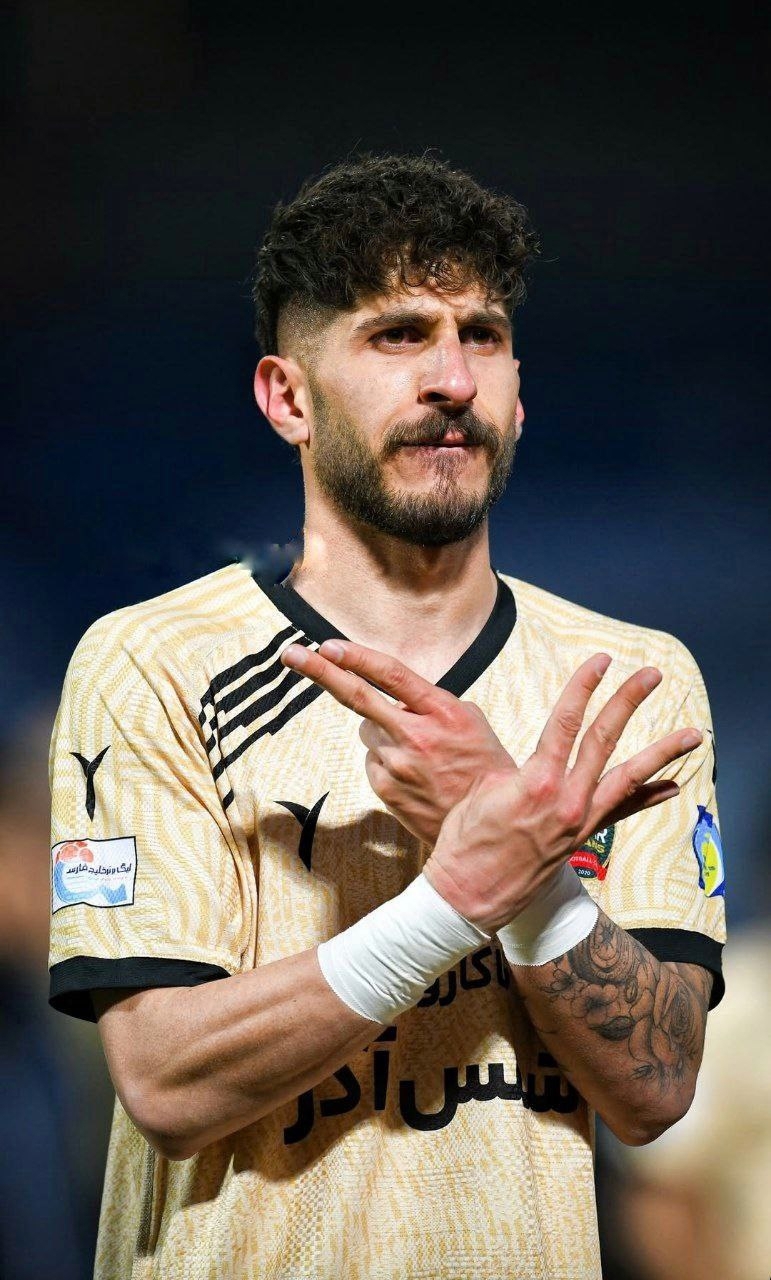 گلزن شمس‌آذر مقابل استقلال با خوشحالی تماما پرسپولیسی