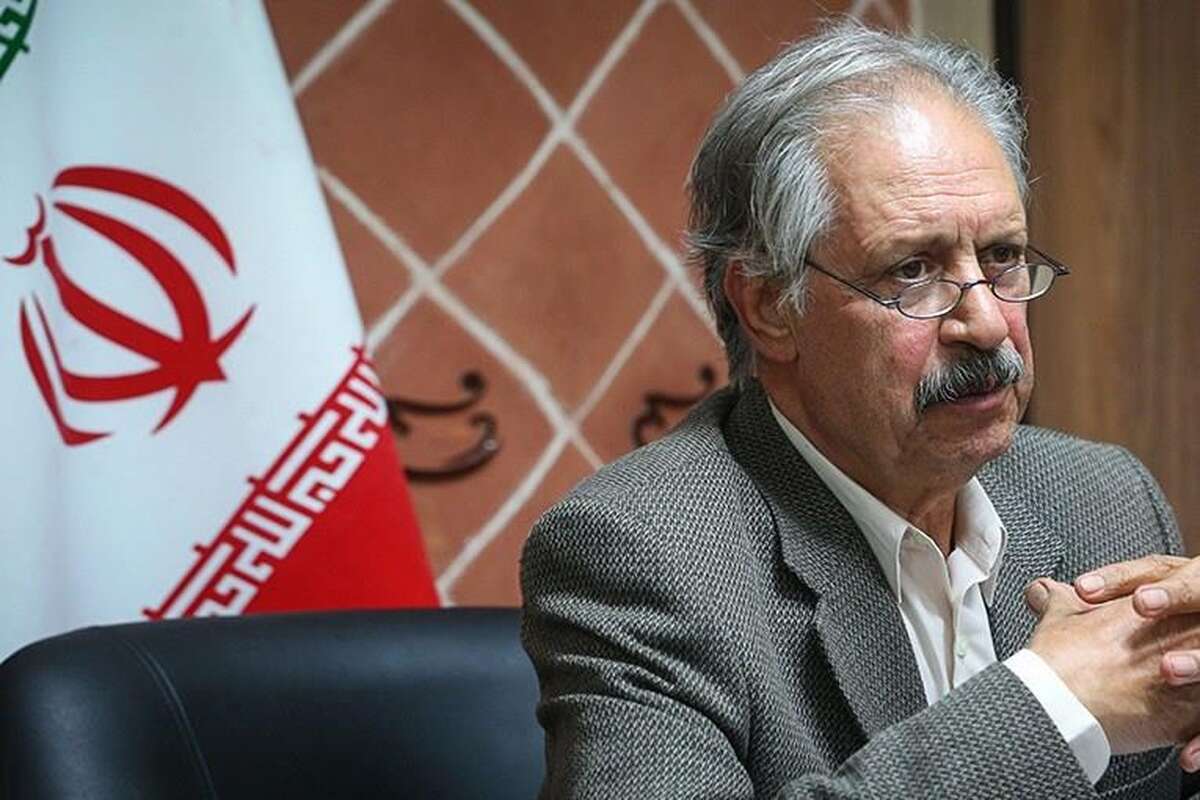 آن‌ها که با چهره‌های مهم تصمیم‌گیر عنادورزی می‌کنند، آب در آسیاب دشمن می‌ریزند  